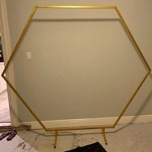 Hexagon Metal Stand 8 Ft