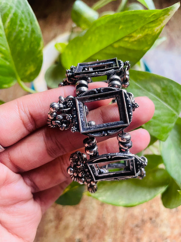 Oxidized Kada Bezel